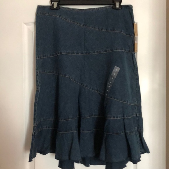 DKNYC Dresses & Skirts - NWT DKNY Denim Skirt